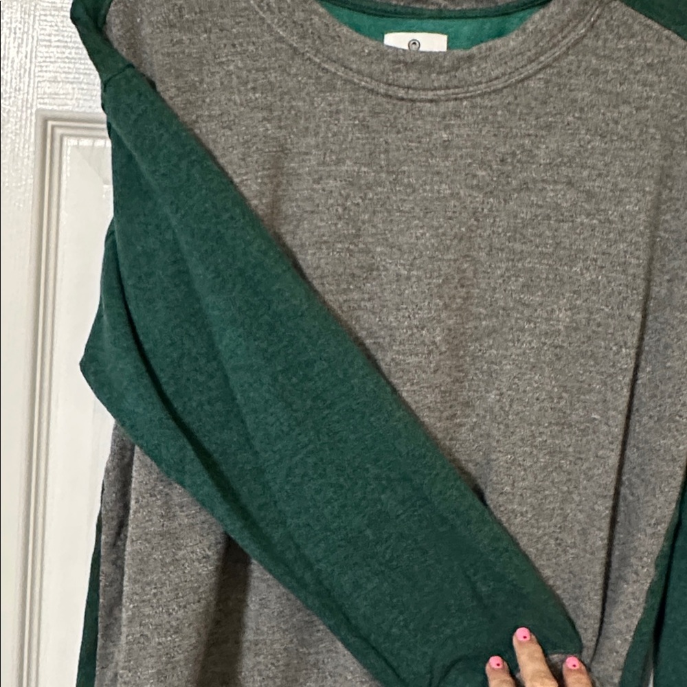 Sundry Camo / Gray / Dark Green Sweatshirt - Picture 4 of 6